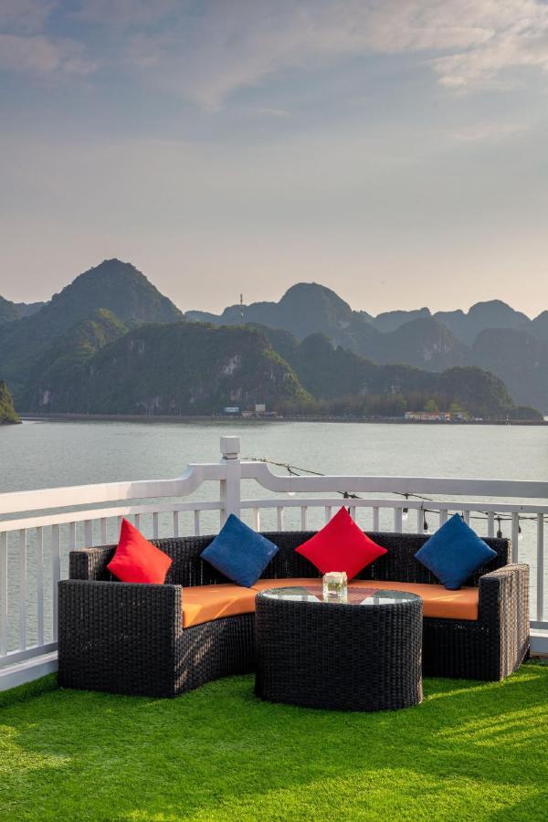 Le Journey Luxury Cruise Otel Ha Long Dış mekan fotoğraf
