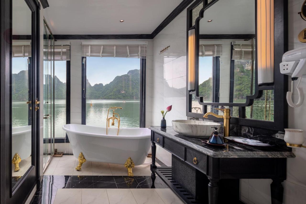 Le Journey Luxury Cruise Otel Ha Long Dış mekan fotoğraf