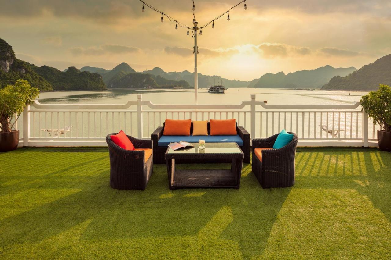 Le Journey Luxury Cruise Otel Ha Long Dış mekan fotoğraf